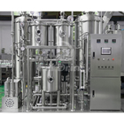 خط إنتاج المشروبات الغازية ذات الضغط المتوازن التلقائي ملء آلة السد